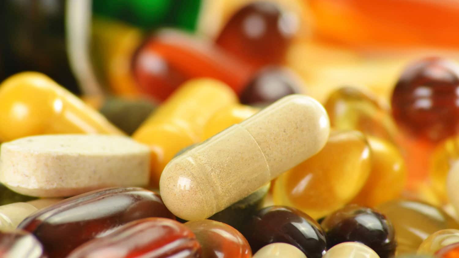 Multivitamins vs. Single Vitamins: What’s the Difference?