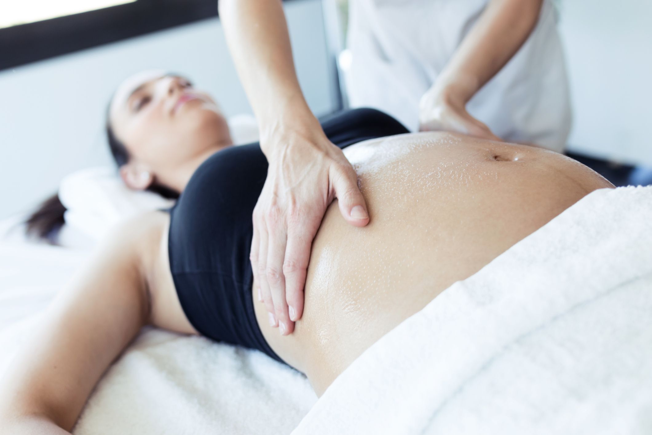 A Comprehensive Guide to Self-Massage Techniques for Pregnant Women