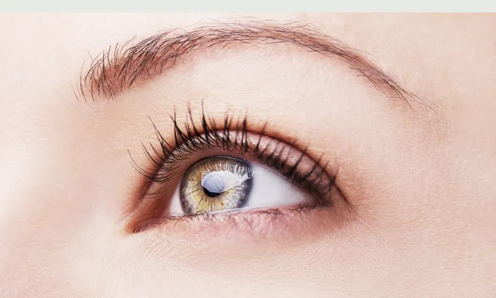 Upper Eyelid Lifting: Enhancing Your Eyes Non-Surgically