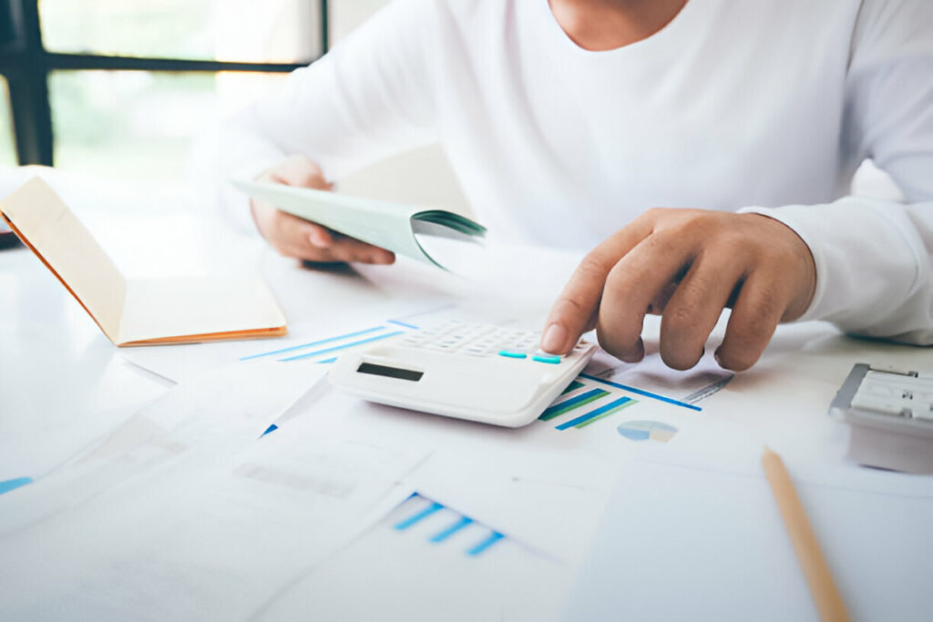 Staying Informed Without Being Overwhelmed: Tips for Managing News Consumption in a Healthy Way